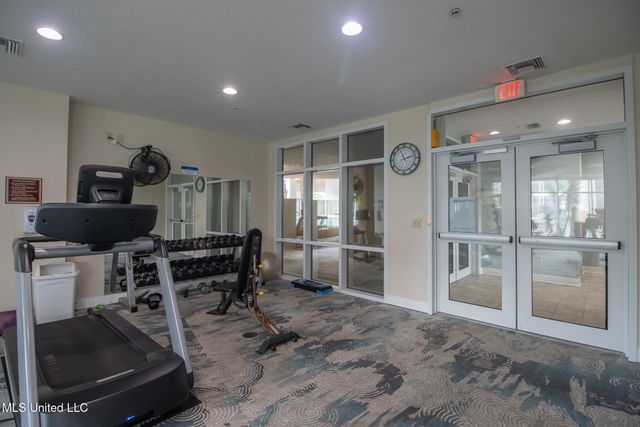 2230 Beach Drive, 307, Gulfport, MS 39507