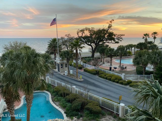 2230 Beach Drive, 307, Gulfport, MS 39507