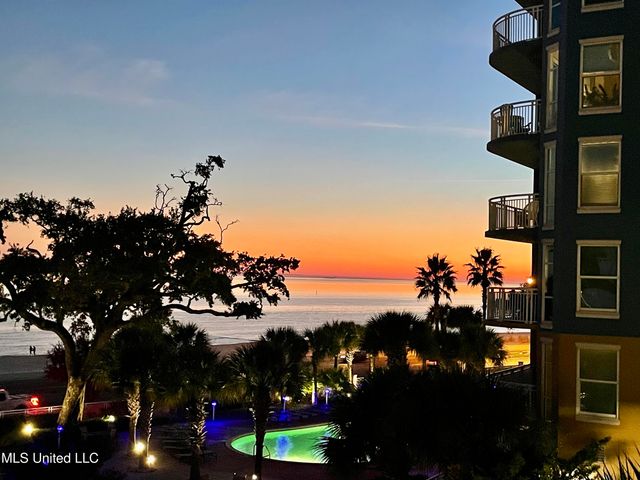 2230 Beach Drive, 307, Gulfport, MS 39507