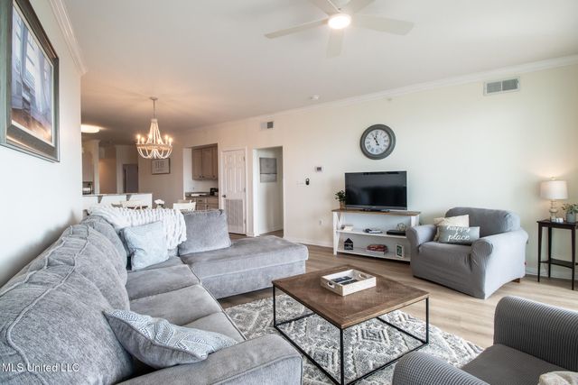 2230 Beach Drive, 307, Gulfport, MS 39507