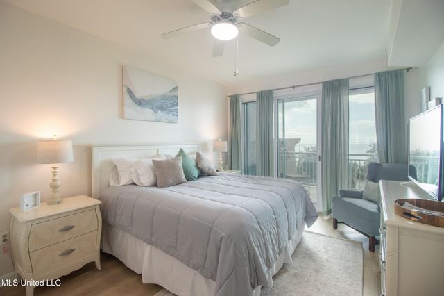 2230 Beach Drive, 307, Gulfport, MS 39507