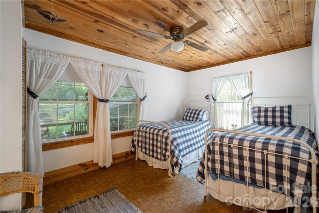 10844 Greenville Highway, Cedar Mountain, NC 28718