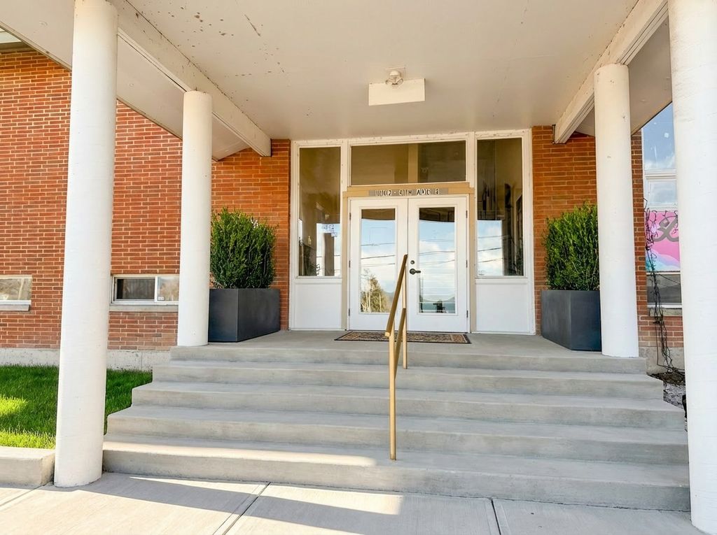 1102 4th Avenue E, Polson, MT 59860 photo 7