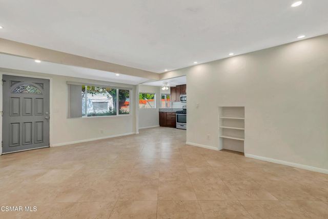 7322 Lindley Avenue, Reseda, CA 91335