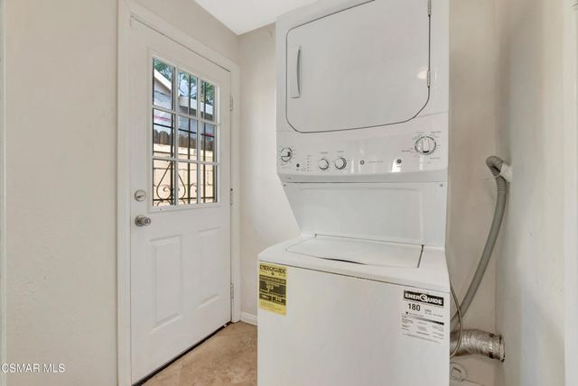 7322 Lindley Avenue, Reseda, CA 91335