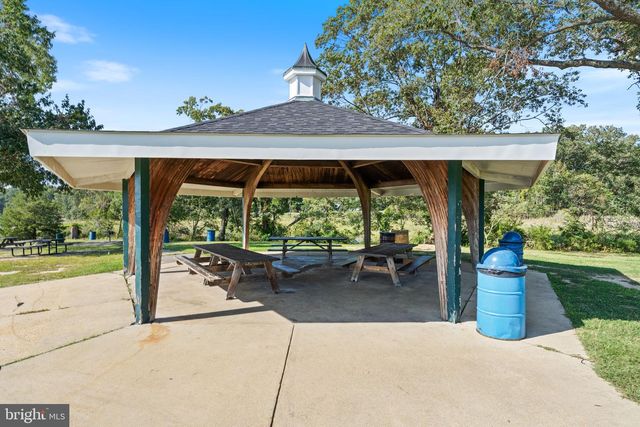 26081 HILLS DR, Mechanicsville, MD 20659