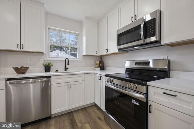 26081 HILLS DR, Mechanicsville, MD 20659