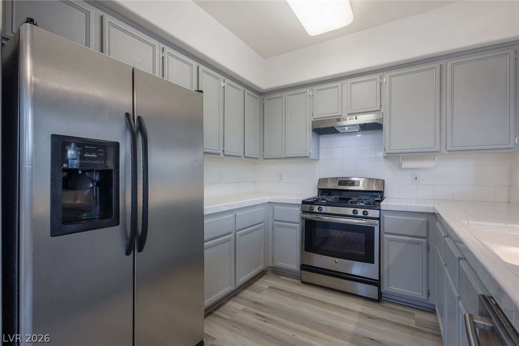 9901 Trailwood Drive 2064, Las Vegas, NV 89134 — photo 3
