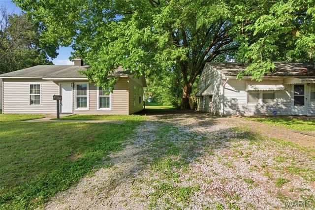 14 Marilyn Lane, Cahokia, IL 62206