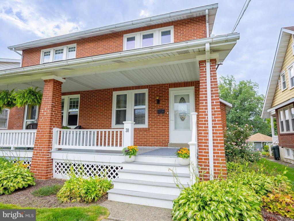 38 W SUMMIT ST, SOUDERTON, PA 18964 — photo 2