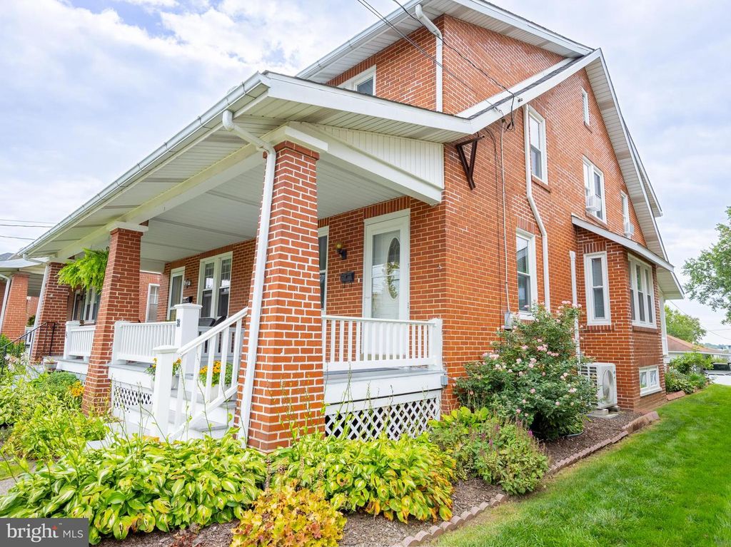 38 W SUMMIT ST, SOUDERTON, PA 18964 — photo 4