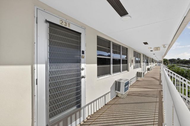 231 Berkshire K, West Palm Beach, FL 33417