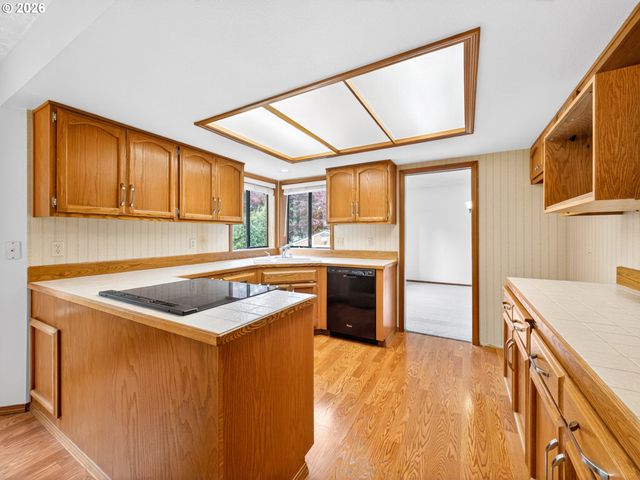 19669 Sw 57TH Ave, Tualatin, OR 97062