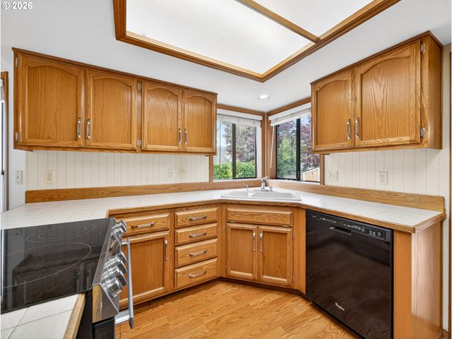 19669 Sw 57TH Ave, Tualatin, OR 97062