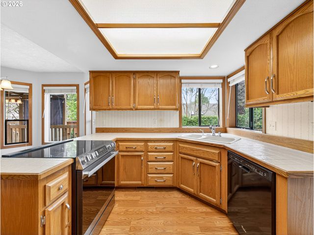 19669 Sw 57TH Ave, Tualatin, OR 97062