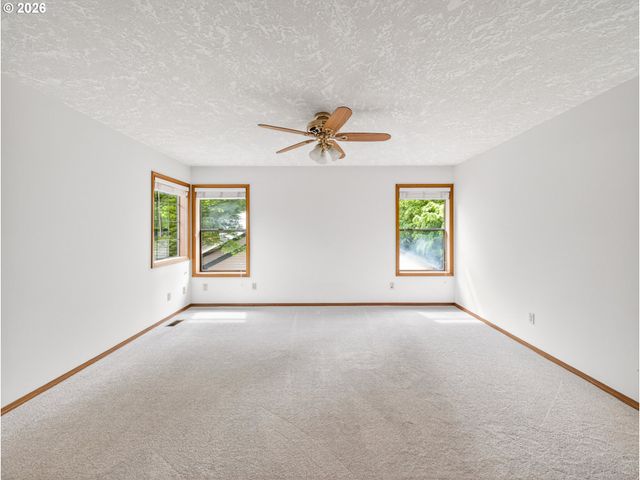 19669 Sw 57TH Ave, Tualatin, OR 97062