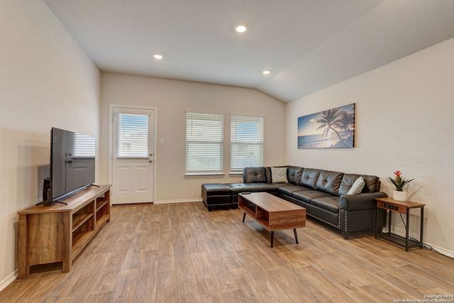 12114 Mulberry crk, San Antonio, TX 78245