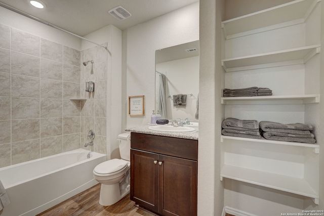 12114 Mulberry crk, San Antonio, TX 78245