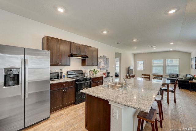 12114 Mulberry crk, San Antonio, TX 78245