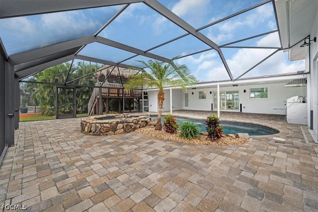 22 Palmview BLVD, Fort Myers Beach, FL 33931