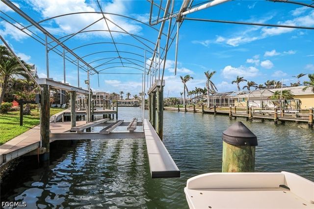 22 Palmview BLVD, Fort Myers Beach, FL 33931