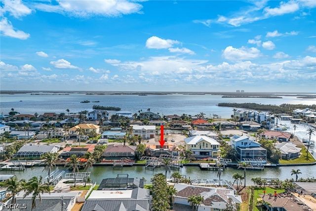 22 Palmview BLVD, Fort Myers Beach, FL 33931
