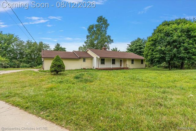 13010 Oyster Lake Road, Holly Township, MI 48442