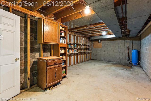 13010 Oyster Lake Road, Holly Township, MI 48442