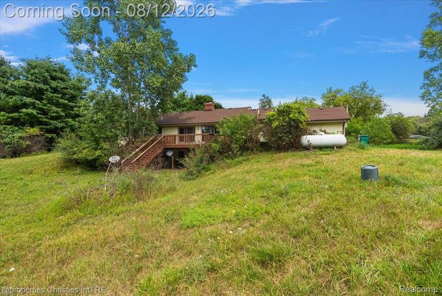 13010 Oyster Lake Road, Holly Township, MI 48442