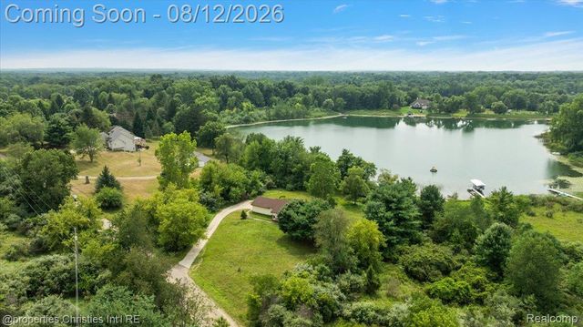 13010 Oyster Lake Road, Holly Township, MI 48442
