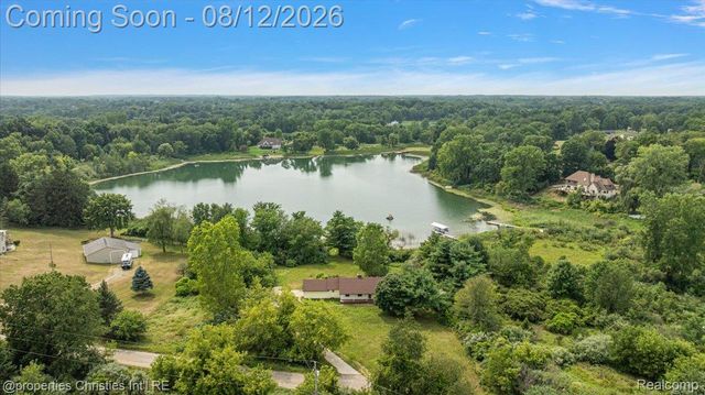 13010 Oyster Lake Road, Holly Township, MI 48442