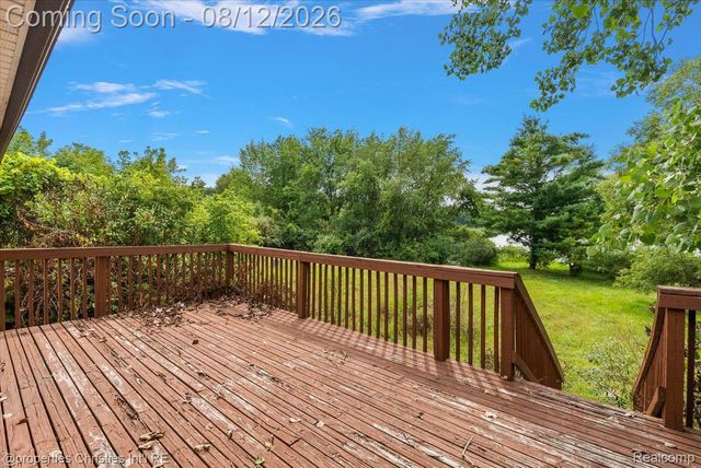 13010 Oyster Lake Road, Holly Township, MI 48442