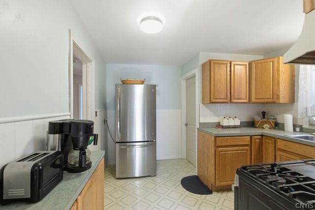 307 Shaver Avenue, Clay, NY 13212