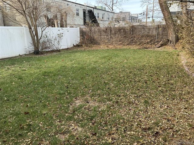 12 E John Street, Hicksville, NY 11801