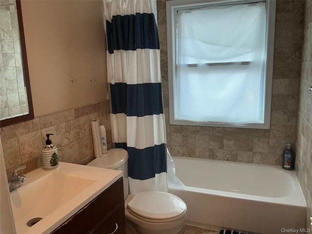 12 E John Street, Hicksville, NY 11801