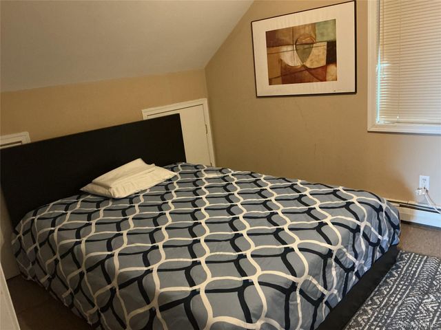 12 E John Street, Hicksville, NY 11801