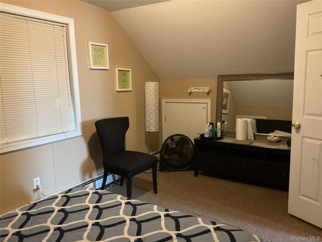 12 E John Street, Hicksville, NY 11801