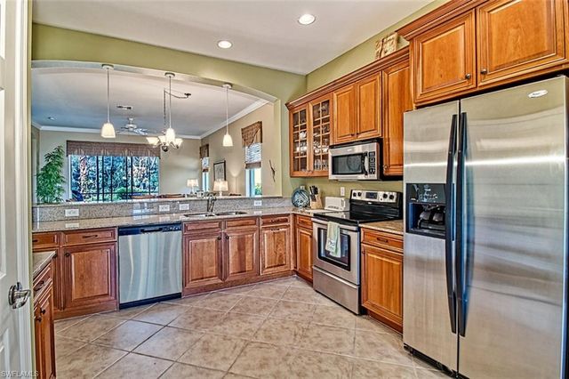 3460 Lakeview Isle CT, Fort Myers, FL 33905
