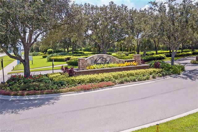 3460 Lakeview Isle CT, Fort Myers, FL 33905