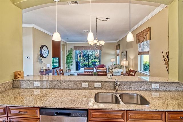 3460 Lakeview Isle CT, Fort Myers, FL 33905