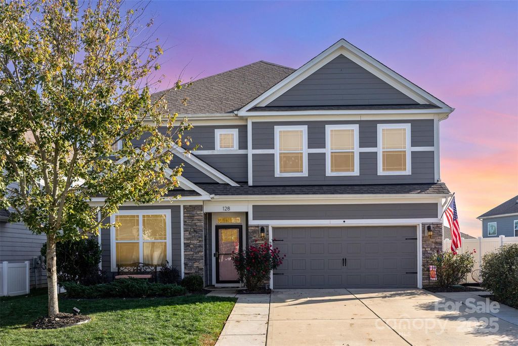 128 Longleaf Drive, Mooresville, NC 28117