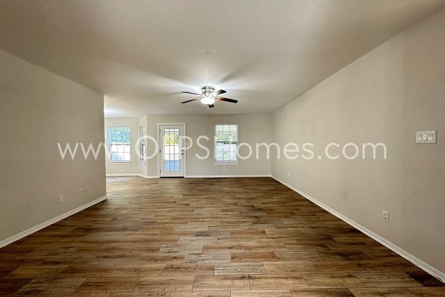 932 Emily Circle, Fort Walton Beach, FL 32547