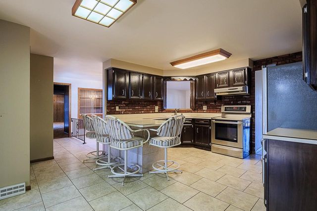 1164 BEECHWOOD DRIVE, Green Bay, WI 54313