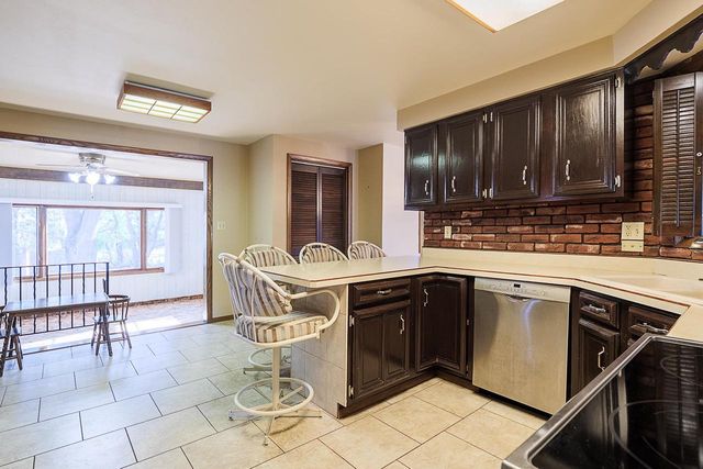 1164 BEECHWOOD DRIVE, Green Bay, WI 54313