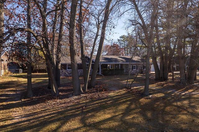 1164 BEECHWOOD DRIVE, Green Bay, WI 54313