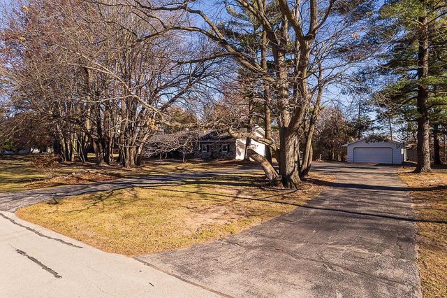 1164 BEECHWOOD DRIVE, Green Bay, WI 54313