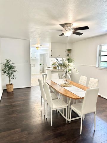 1715 Morningside Drive, Gainesville, TX 76240