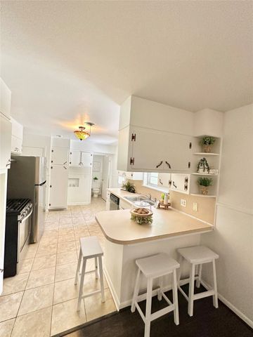 1715 Morningside Drive, Gainesville, TX 76240