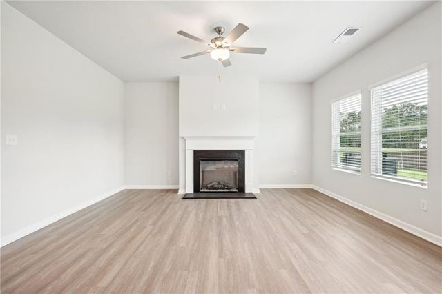 104 Vickers Point Drive, Fairburn, GA 30213