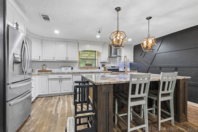 2008 NE 3rd Avenue, Ardmore, OK 73401
